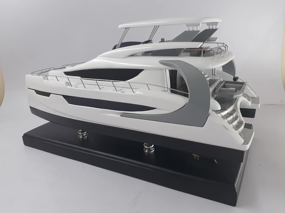 BALI Catamaran 4.3 Motor Yacht Model